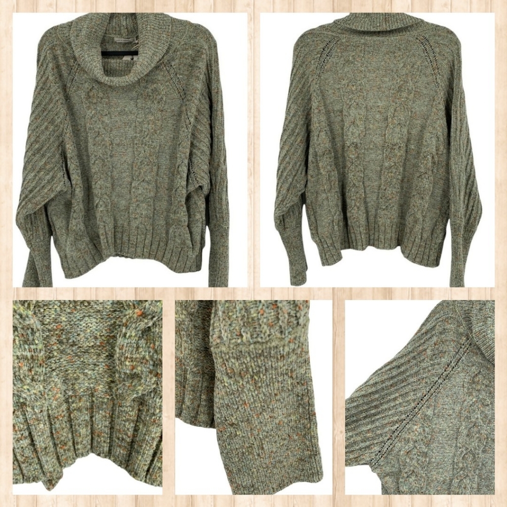 Moon & Madison Cozy Collection Sweater Size: S/M..Cowl Neck... Sage... 🆕 NEW